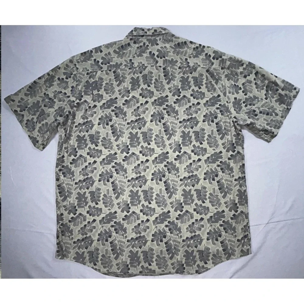 Banana Republic Safari Shirt Mens L Beige Leaf Cotton Short Sleeve Button Up